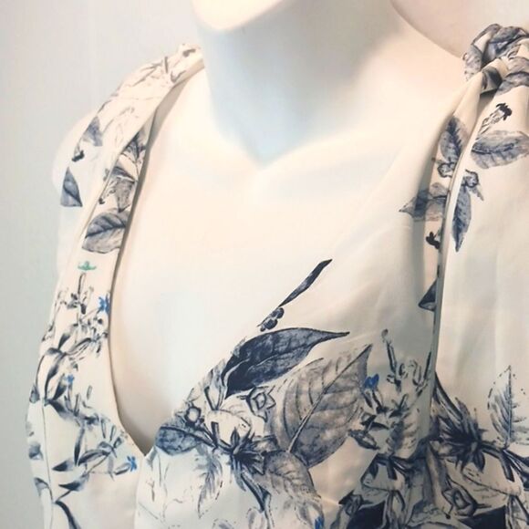 Alex Marie navy/ blue botanical print sleeveless cropped jumpsuit size 8 - Picture 9 of 14